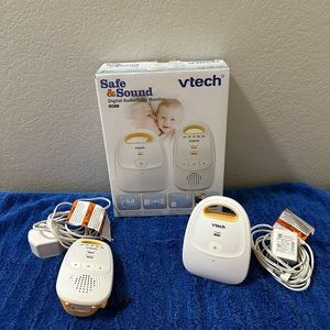 Digital audio baby monitor